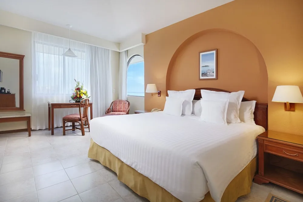OccTuCancun0006