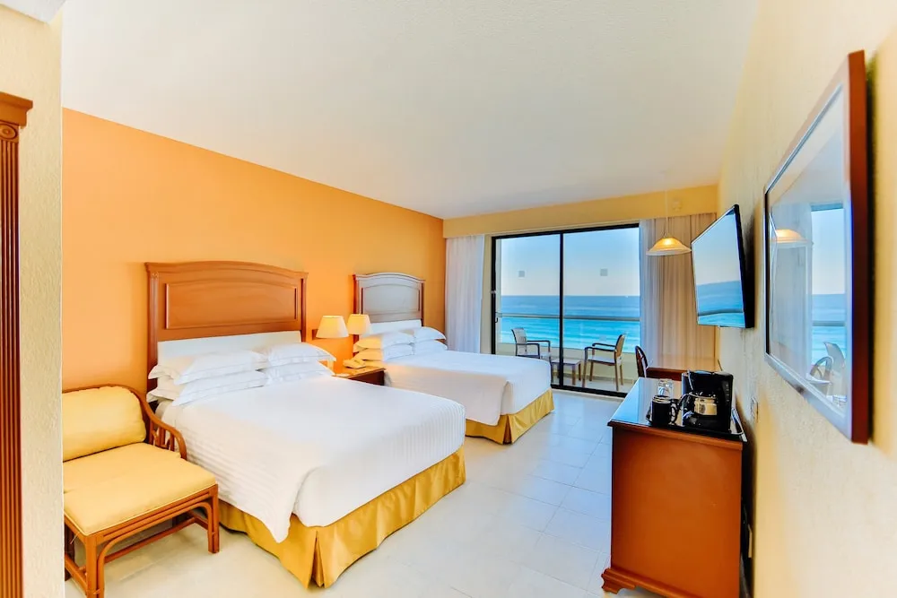 OccTuCancun0010