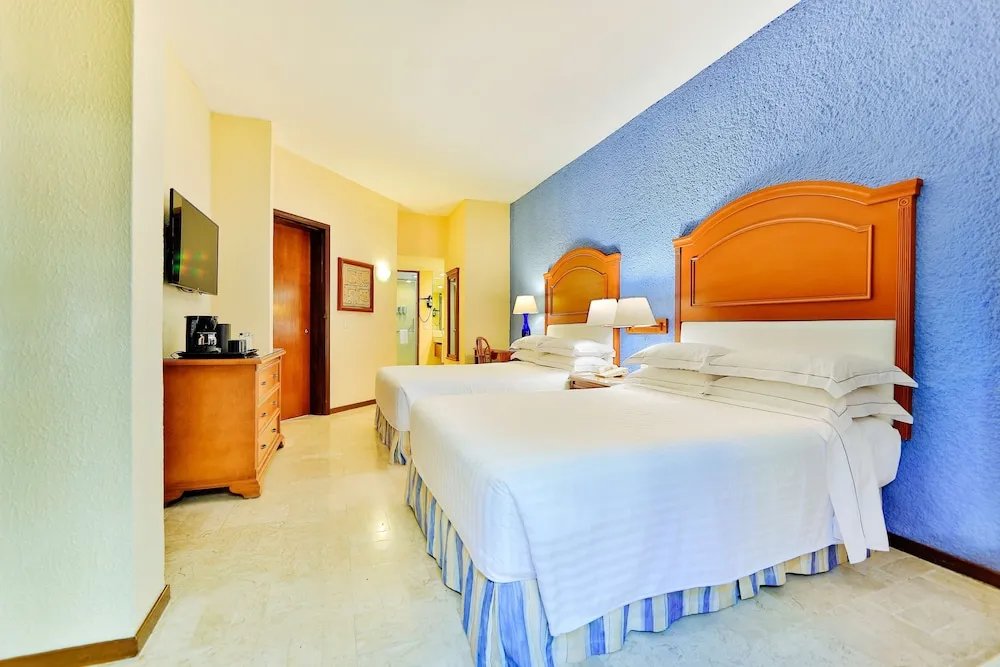 OccTuCancun0013